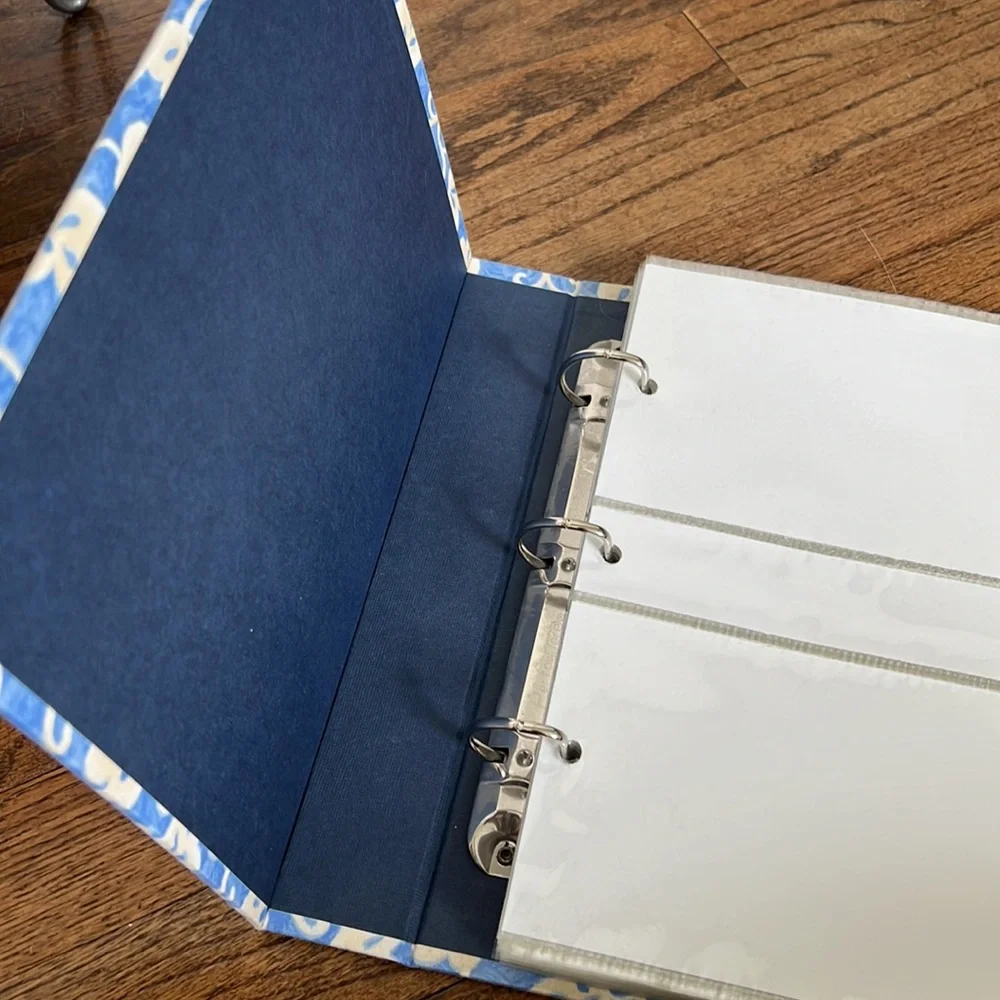 3-ring fabric-covered photo album